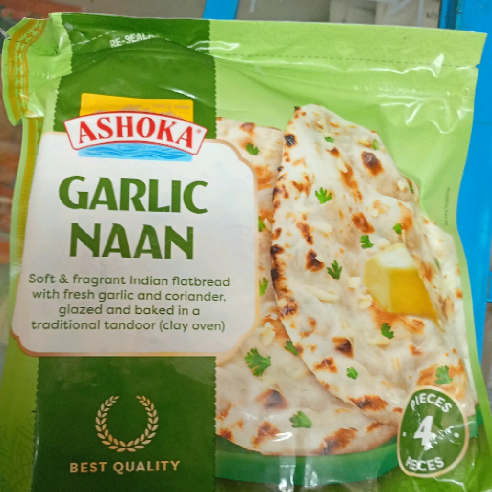 Ashoka Garlic Naan 4pc