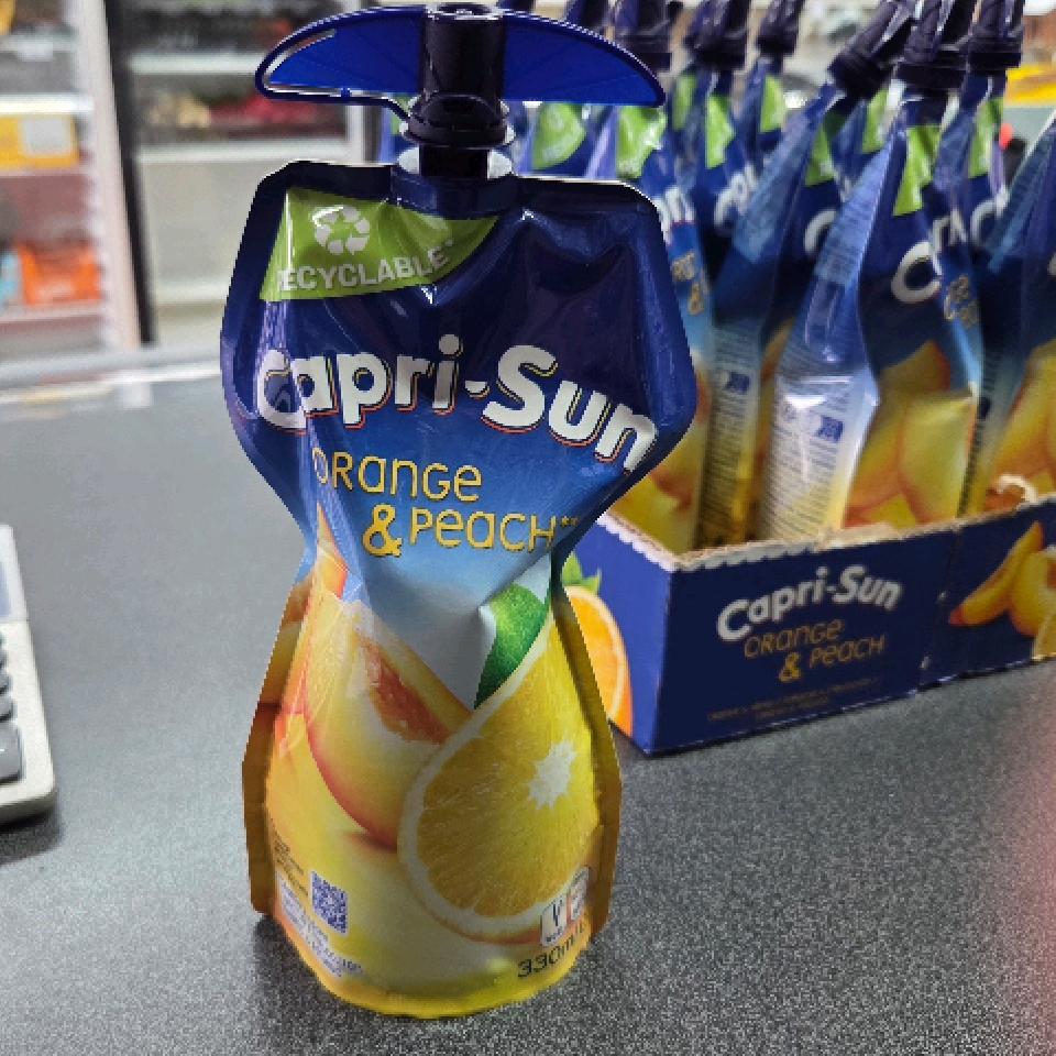 Capri Sun orange & peach