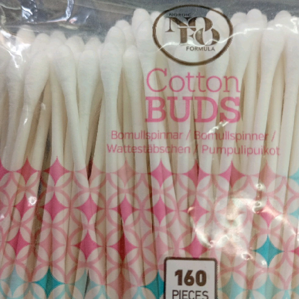 Cotton buds