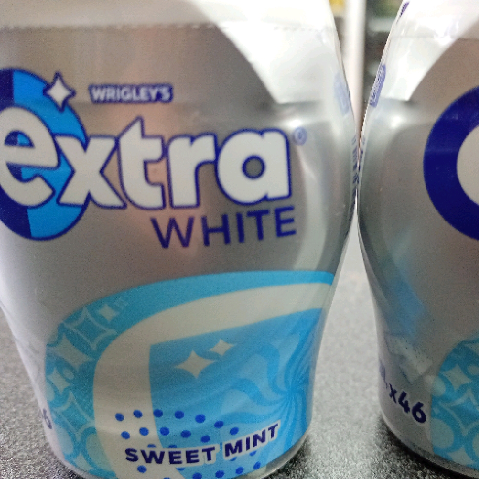 Extra White Sweet Mint 64g
