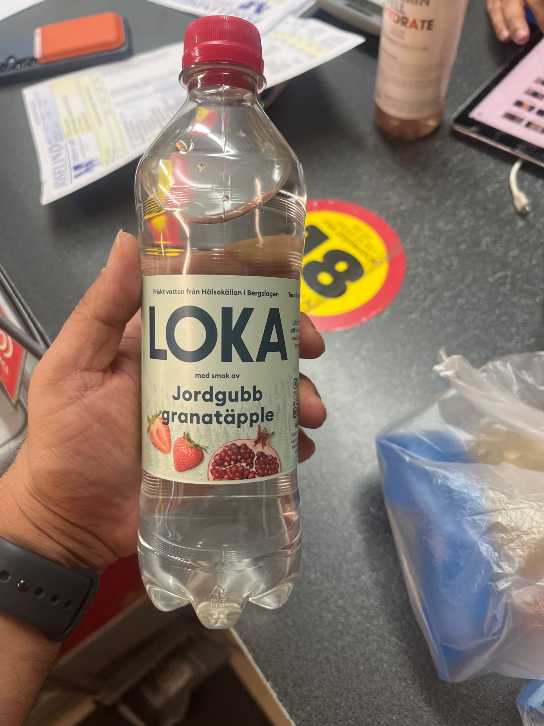Loka jordgubb granatäpple 500 ml